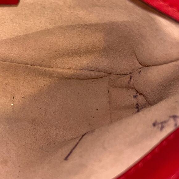 GUCCI GG Marmont Super Mini Red Chevron Leather Crossbody Bag - Picture 7 of 15